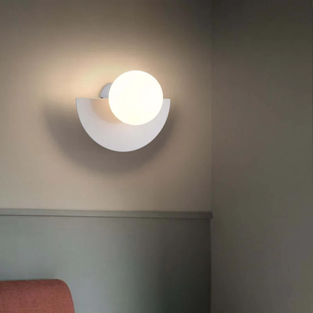 Applique Murale Design | Métal, Élégance Moderne pour Salon et Chambre 1
