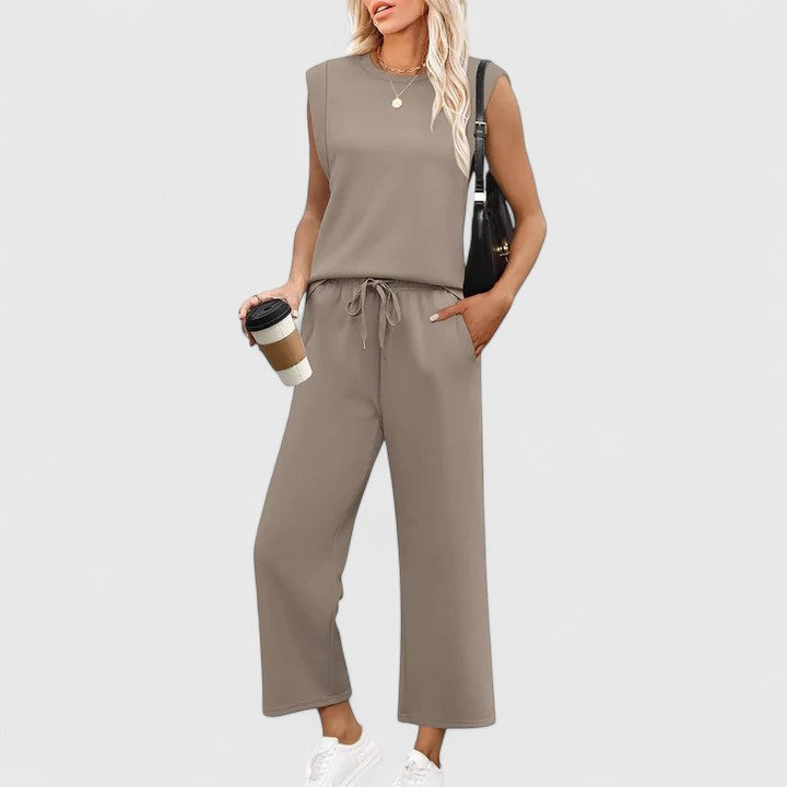 Ava Women's Two-Piece Set | Lightweight and Versatile 3