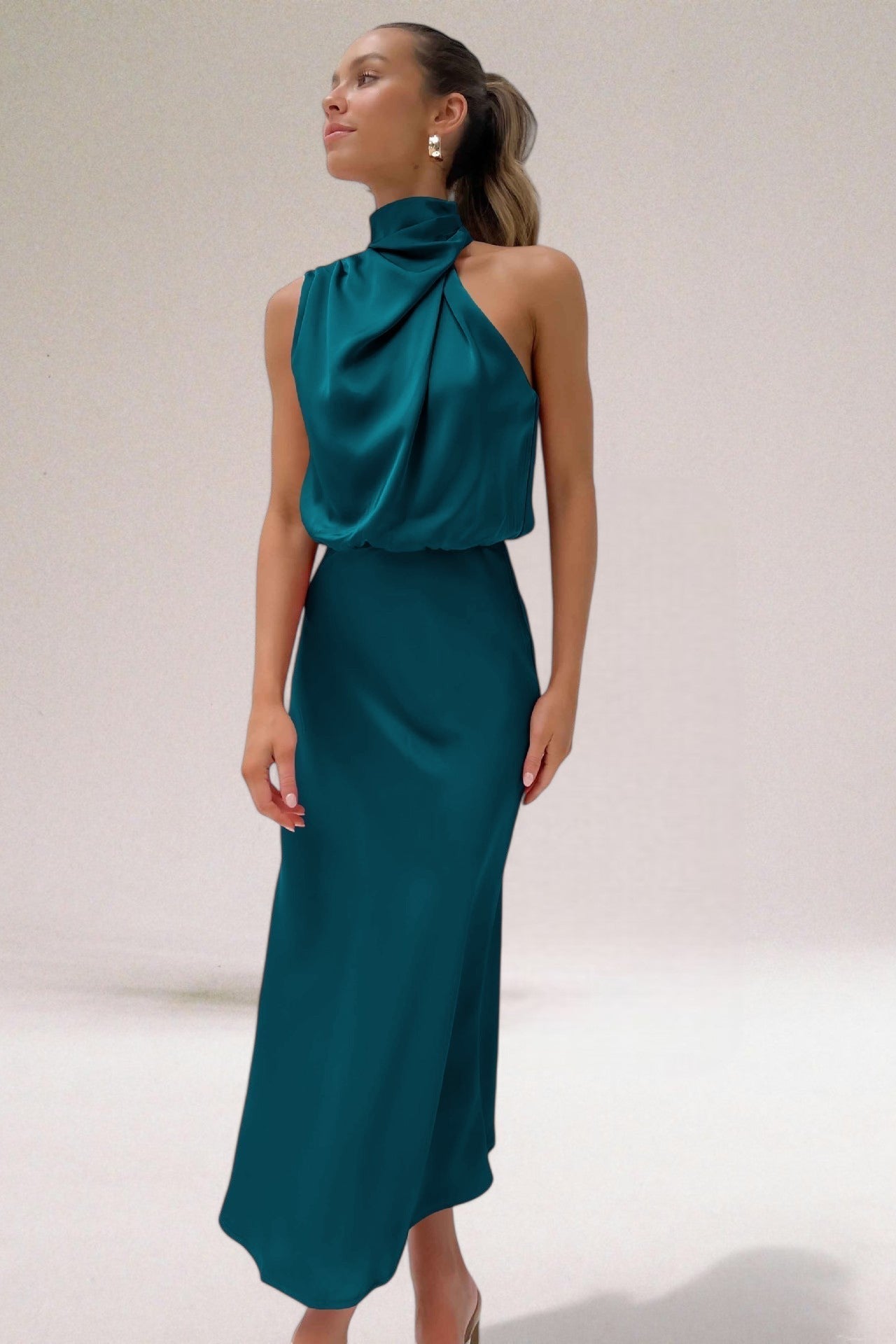 Elegant Halter Neck Dress | Timeless Sophistication 1