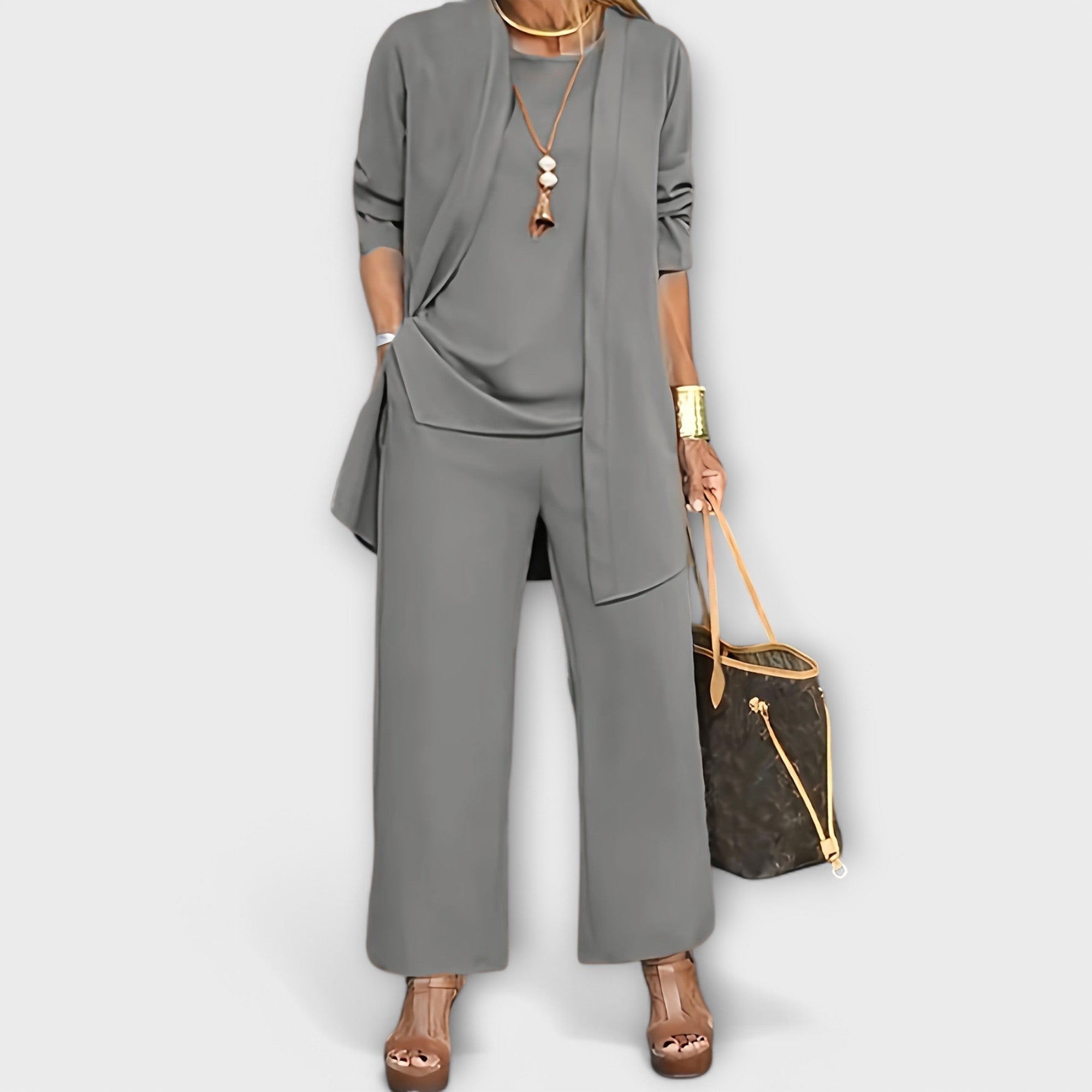 Elegant Women's Set | Comfortable Three-Piece Ensemble 1