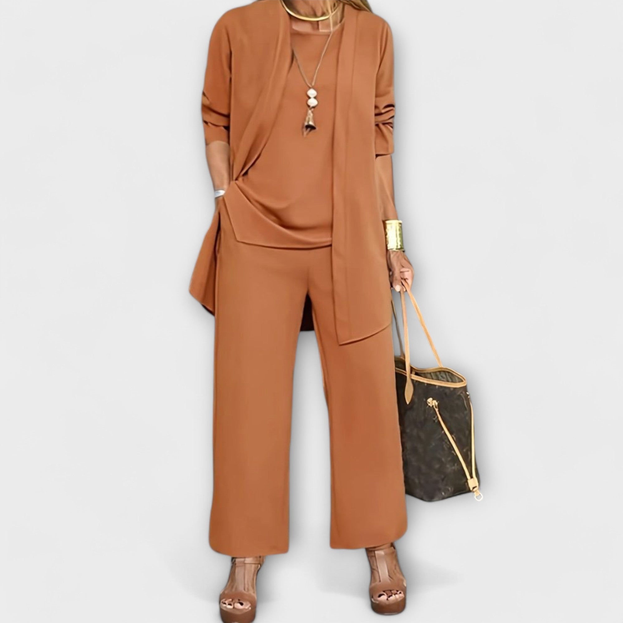 Elegant Women's Set | Comfortable Three-Piece Ensemble 2
