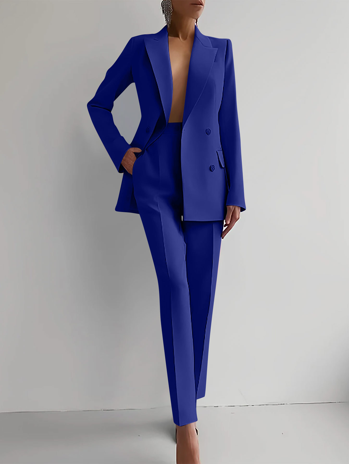 Elegant Women's Suit | Tailored Fit, Versatile Ensemble 3