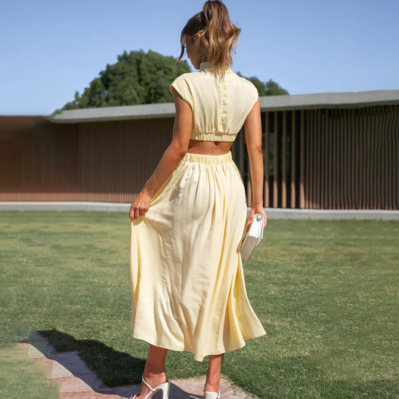 Elegant Women's Summer Dress | Flattering Halter Neckline, Versatile Style 7
