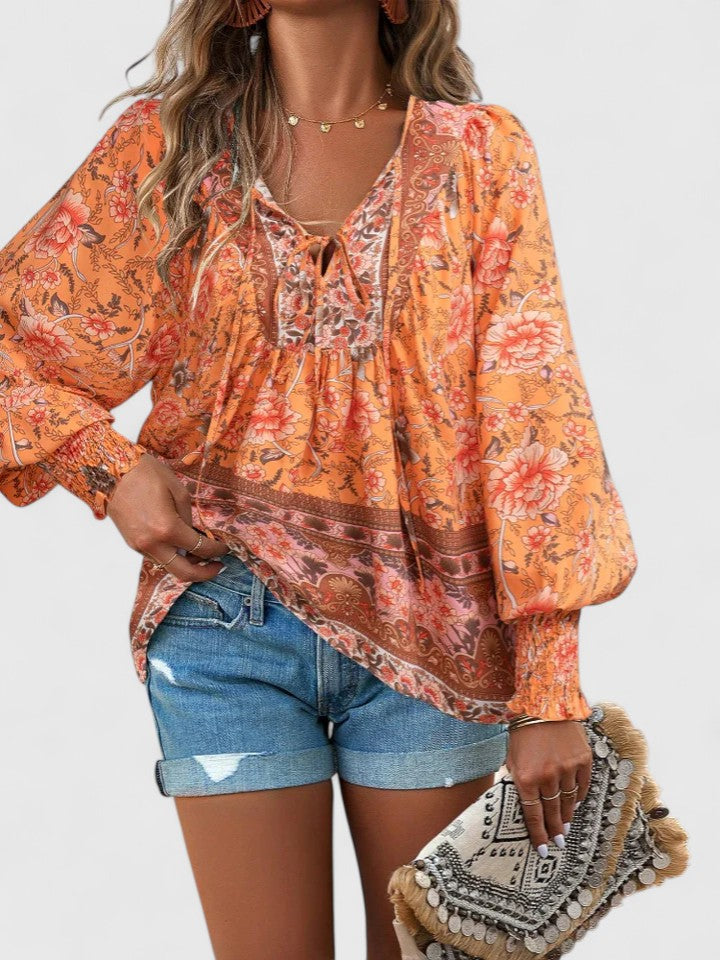 Elegant Women's Top | Timeless Design, Versatile Blouse 1
