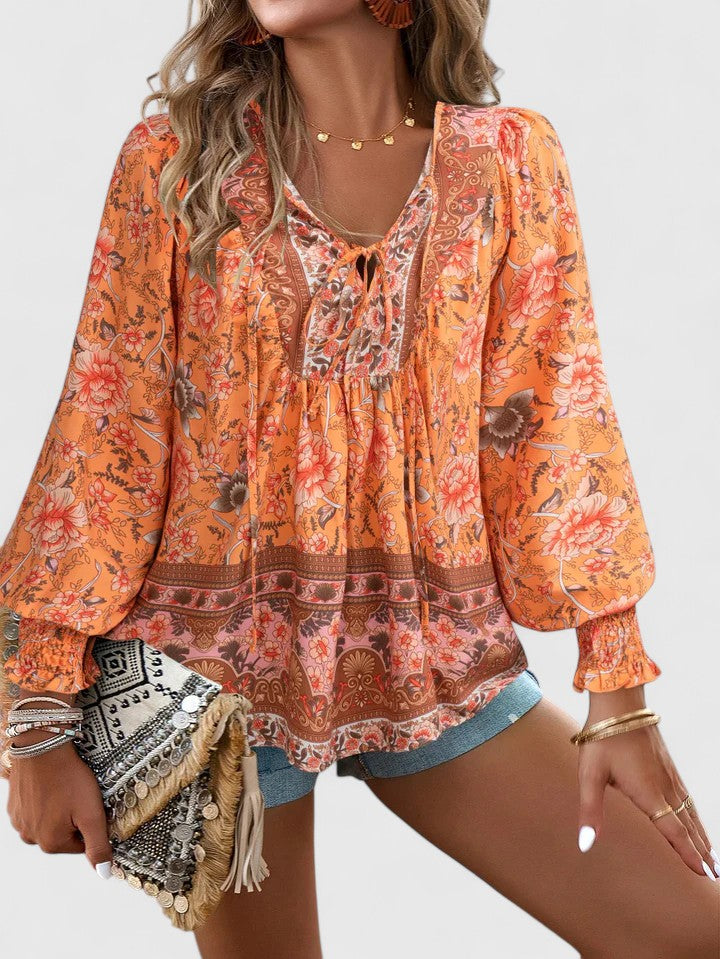 Elegant Women's Top | Timeless Design, Versatile Blouse 4