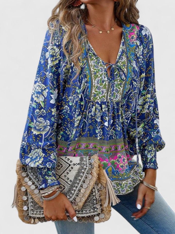 Elegant Women's Top | Timeless Design, Versatile Blouse 5