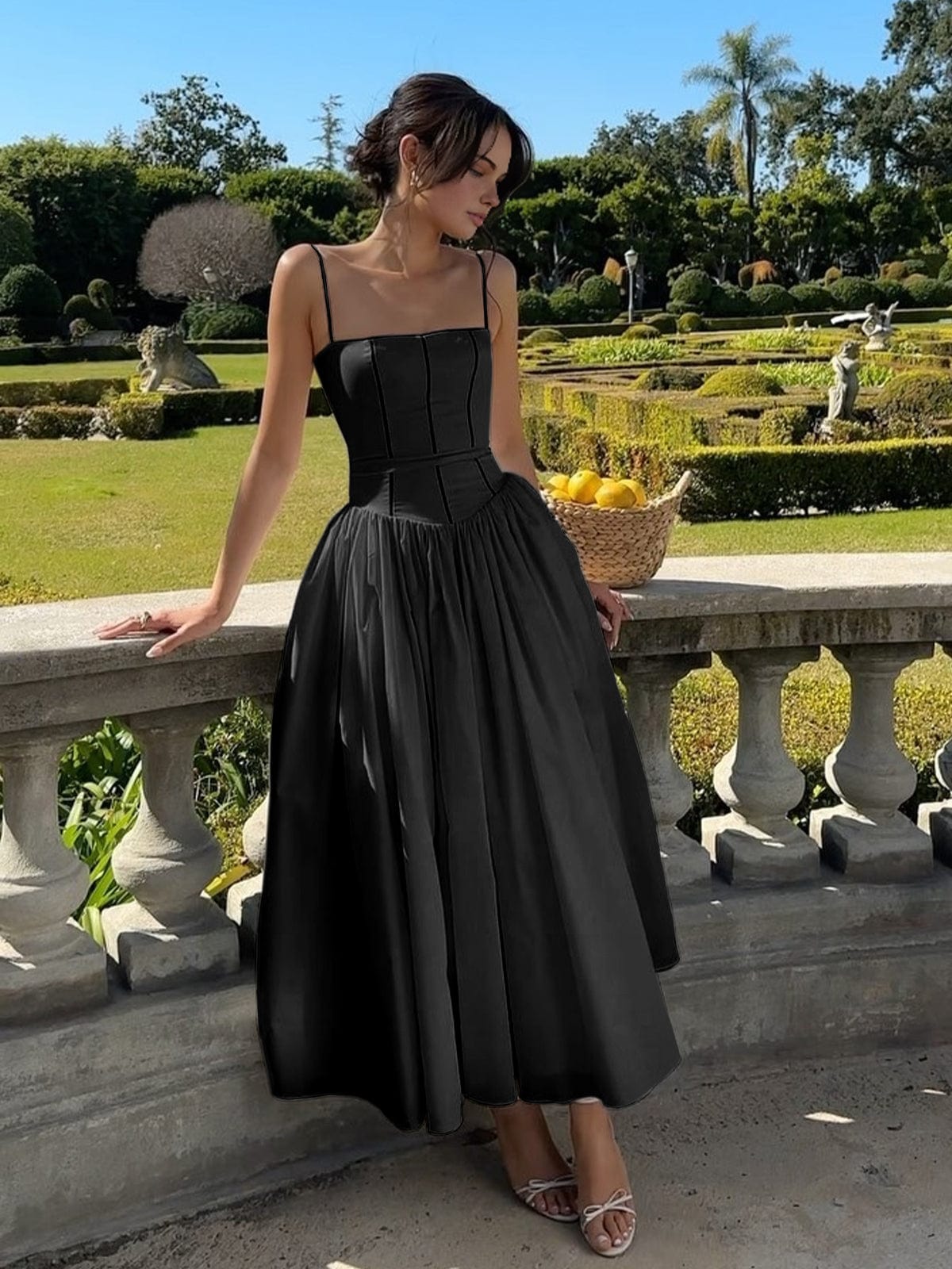 Glamorous Women's Midi Dress | Elegant Corset Design for Formal Occasions 3