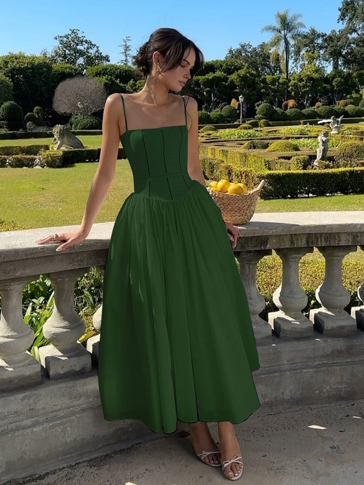 Glamorous Women's Midi Dress | Elegant Corset Design for Formal Occasions 5