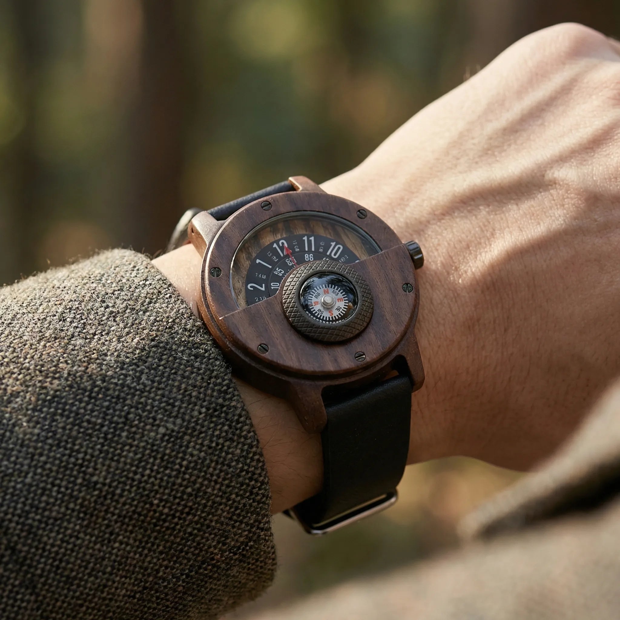 Hector Montre Homme | Boîtier Bois de Noyer, Bracelet Cuir PU 1