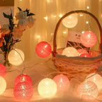 Luna Guirlande Lumineuse | Boules en Coton, Multicolore, Sans Fil 9