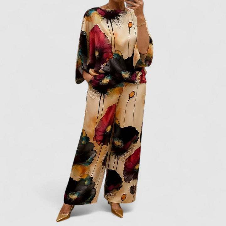Monica Women's Two-Piece Set | Elegant Design, Versatile Style 2