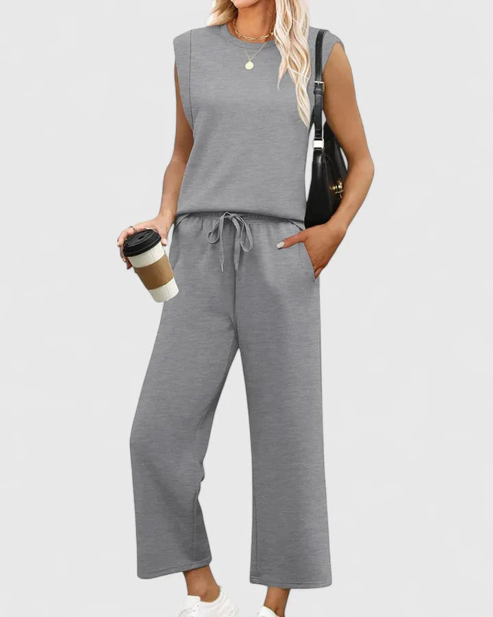 Olyzette Women's Two-Piece Set | Comfortable and Stylish 4