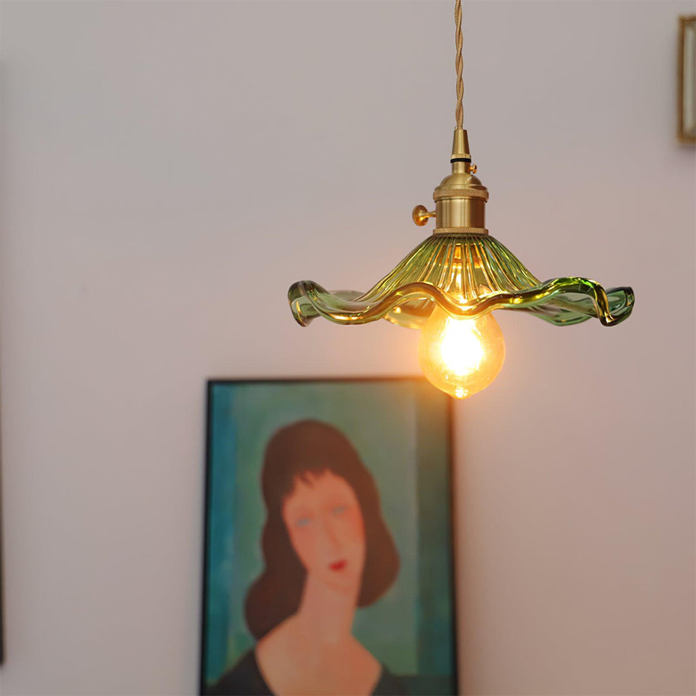 Suspension FlowerLite | Verre et Laiton, Design Fleur d'Hibiscus 2