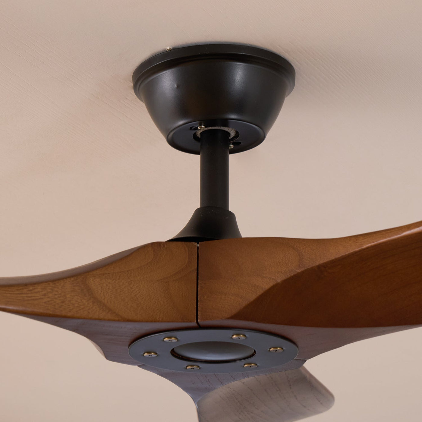 Vian Ventilateur Plafond | Bois Noyer, Silencieux, 6 Vitesses, Télécommande 6